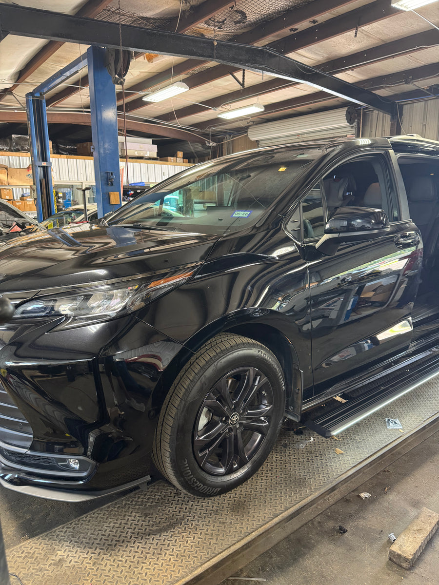 Toyota Sienna Running Boards 2017 - 2026 - AutoTech Trends