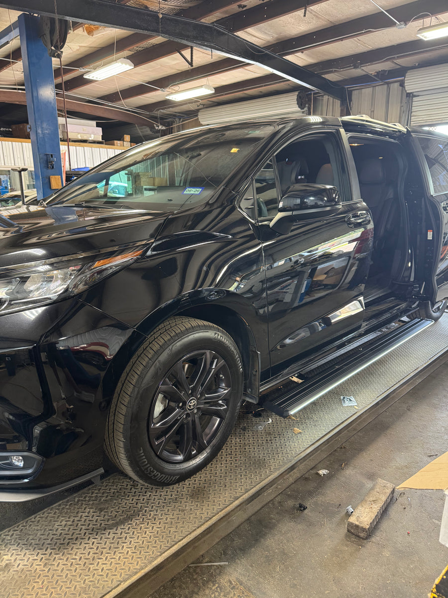 Toyota Sienna Running Boards 2017 - 2026 - AutoTech Trends