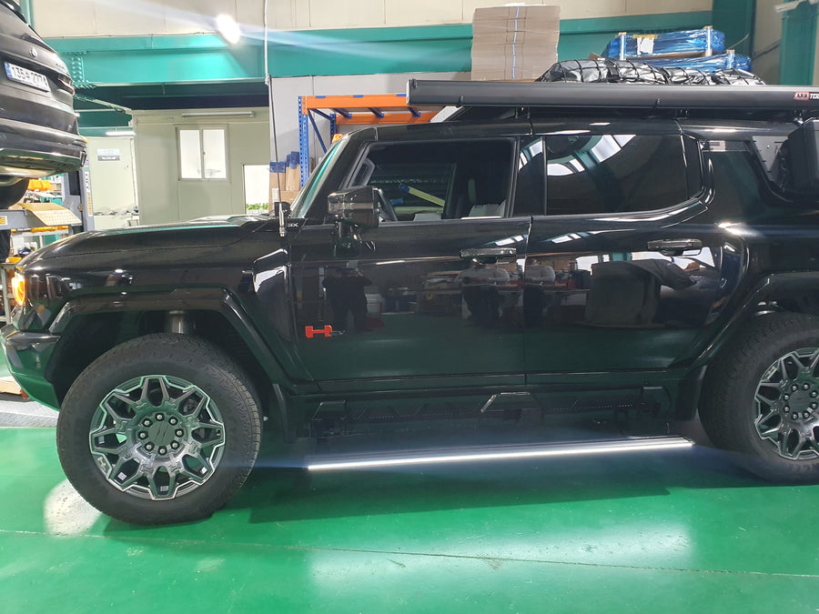 Hummer EV - AutoTech Trends