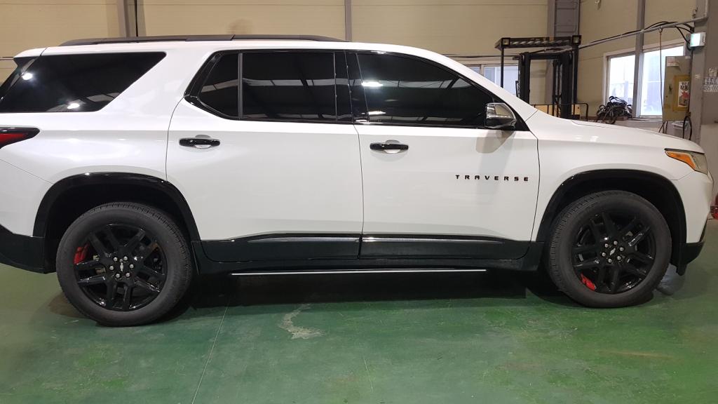 Chevy Traverse Running Boards 2019 - 2023 - AutoTech Trends